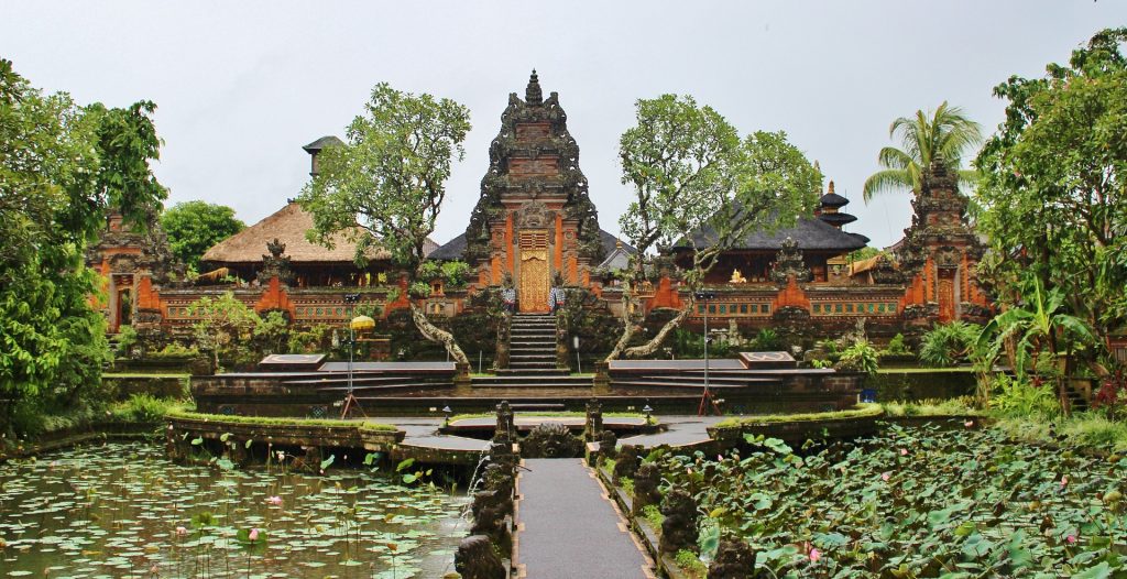 pura taman saraswati temple ubud indonesia